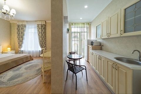 Погодинна подобова оренда квартири центр вул Чорновола