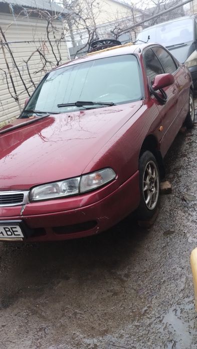 Продам автомобіль мазда 626