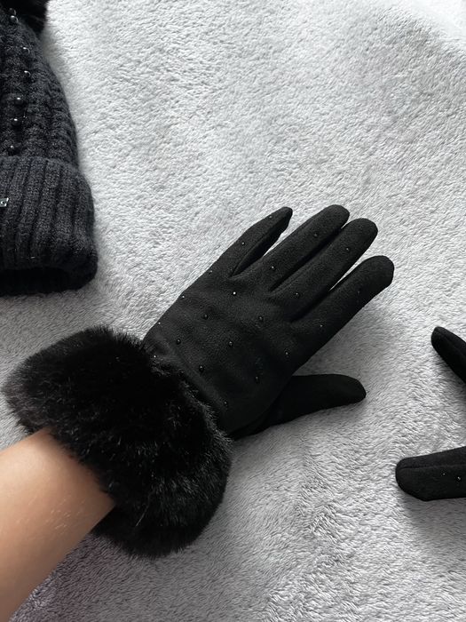 Zestaw czapka i rekawiczki Kendall + Kylie