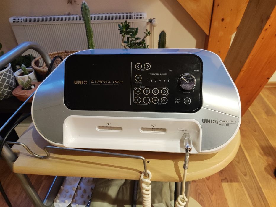 UNIX LYMPHA PRO UAM 8400 aparat do masażu limfatycznego