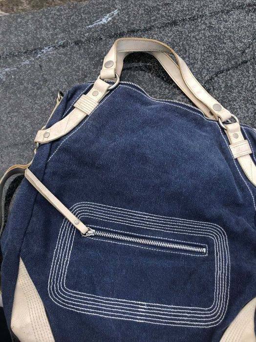 Mala de senhora Marca Sisley em tecido