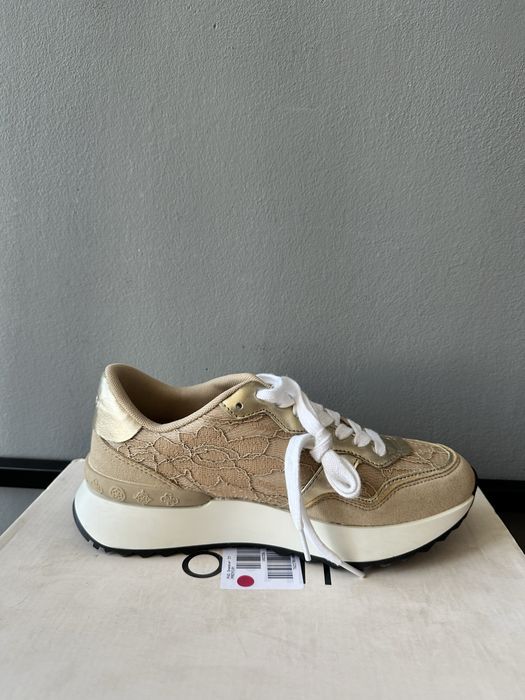 Кросівки кроссовки жіночі Guess 37p