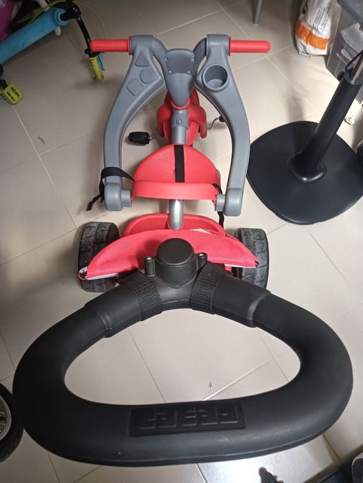 Triciclo com pega