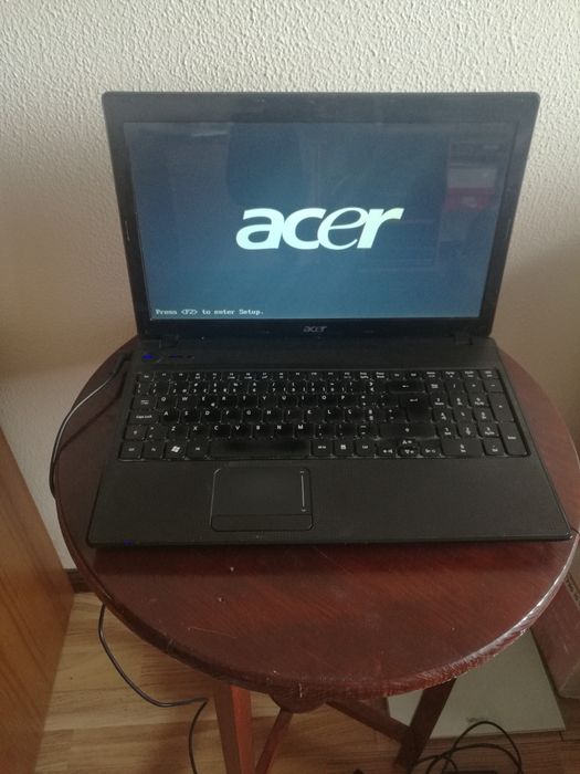 Portátil Acer i3
