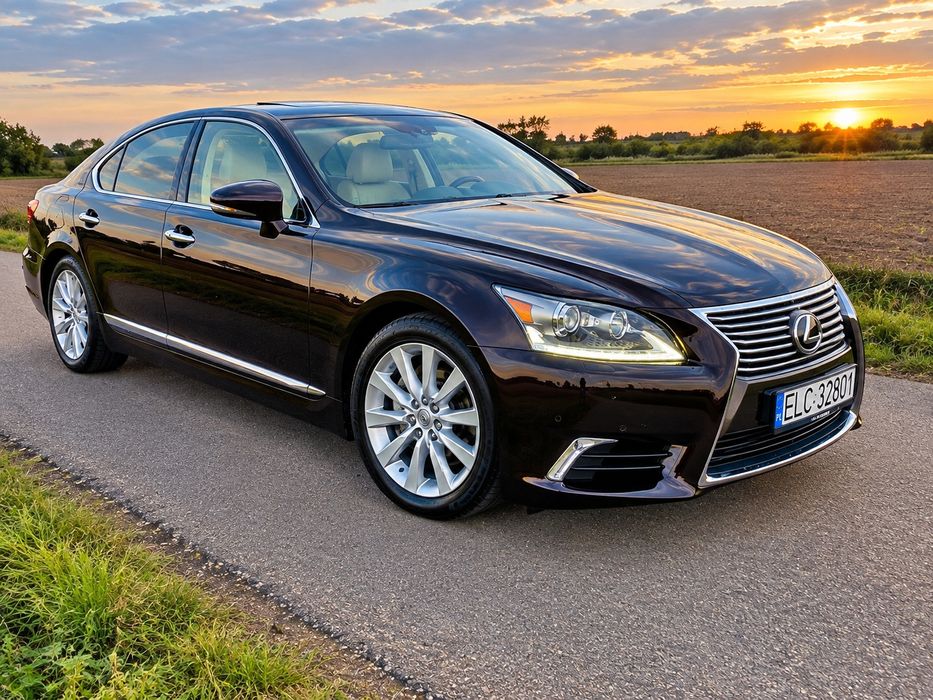 Lexus  LS460  AWD