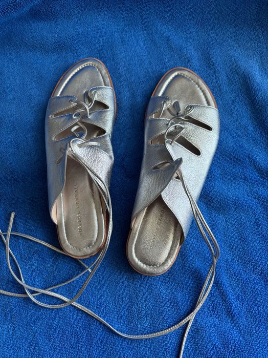 Фірмові шкіряні босоніжки