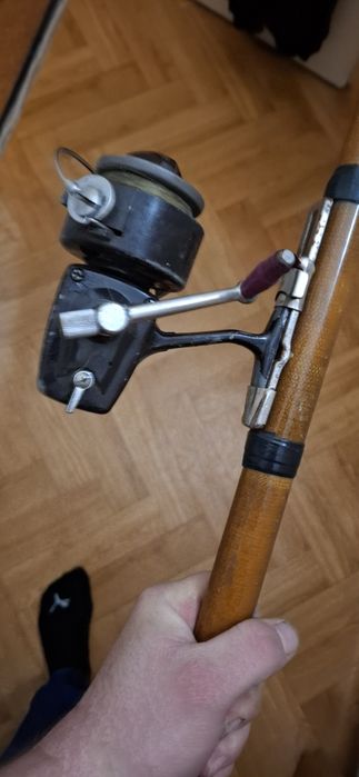 Wędka PRL z kołowrotkiem