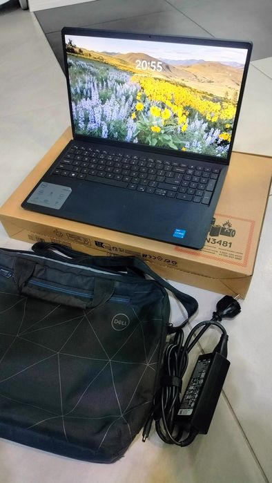 Dell Inspiron 3520 15,6"/i5/16GB/512GB/Win11