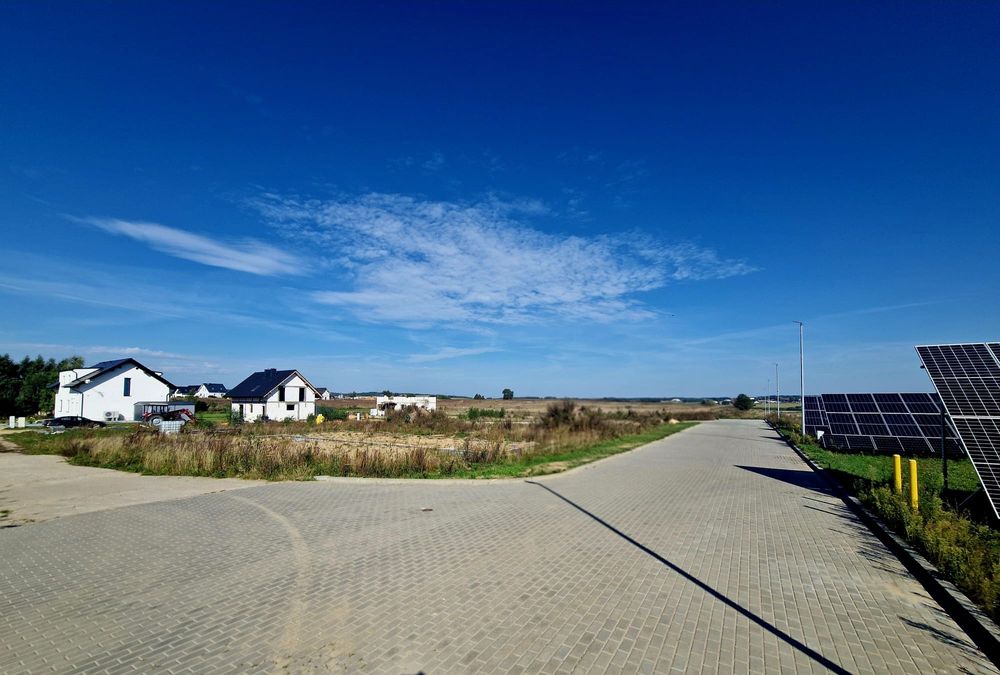 Działka usługowo - mieszkaniowa W CHOJNICACH.  Rozpoczęta budowa.