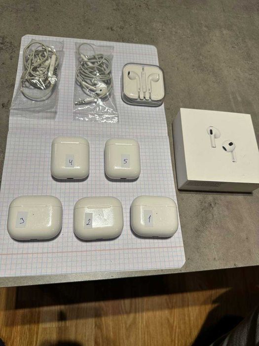 AirPods A2564.A2031 і провідні навушники з Європи, усі оригінал. ОПИС!
