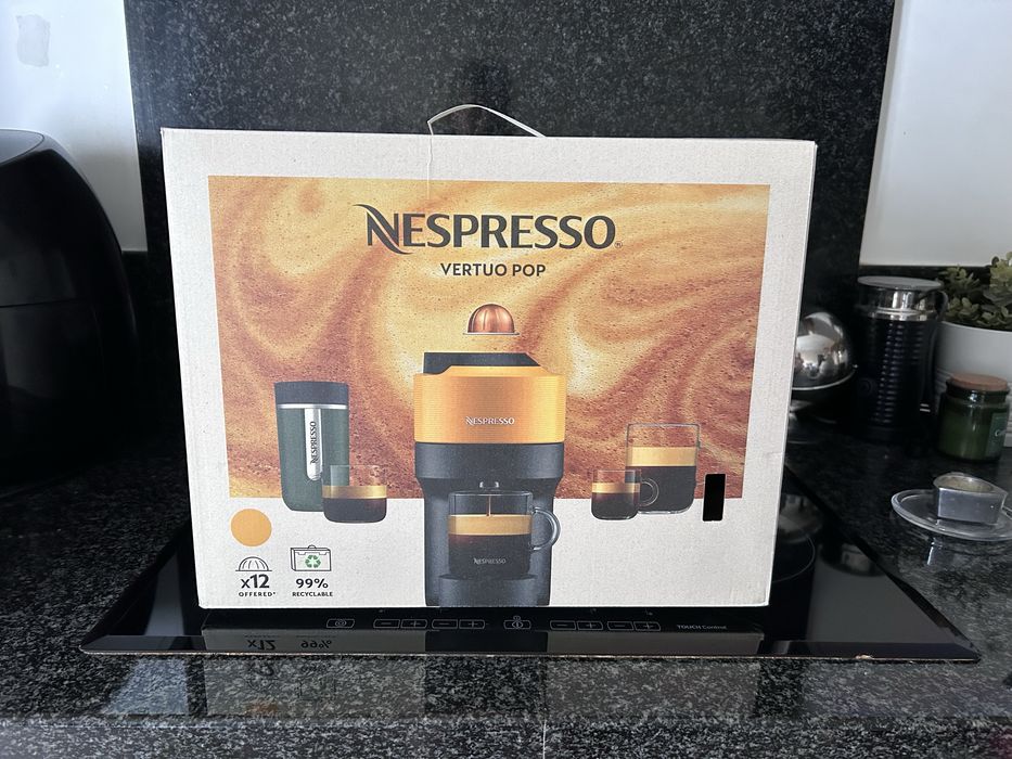 Máquina de café Vertuo Pop Mango Yellow NESPRESSO