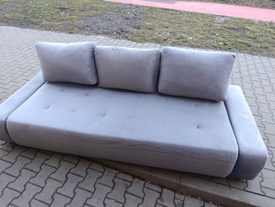 Sprzedam kanapę stan dobry możliwość transportu za dopłatą