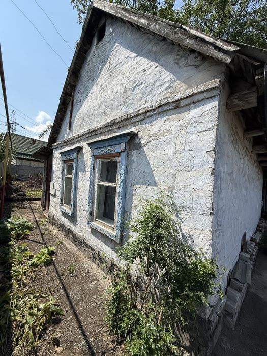 Продається будинок в місті ( район Червоного Каменю)