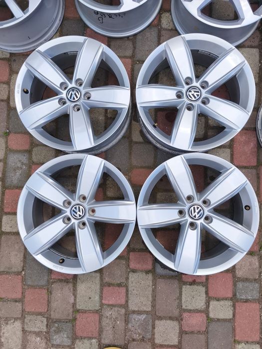 Felgi aluminiowe 17 Volkswagen Golf Passat Tiguan TOURAN Sharan Caddy 5x112