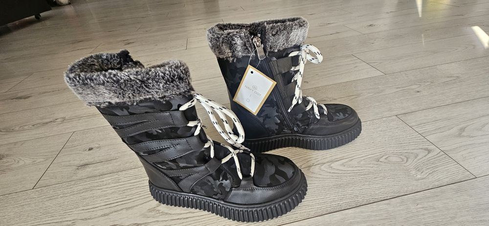 Buty zimowe   dla dziewczynki rozm 38 nowe