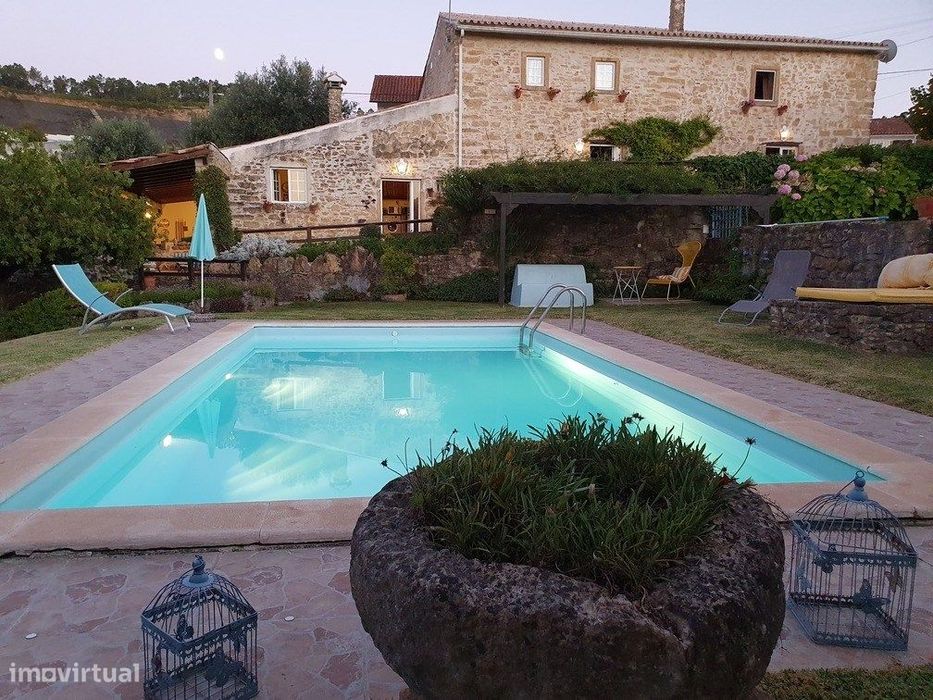 Exclusive Rustic Stone House with Furnishings and Swimming Pool – 12 km from Coimbra