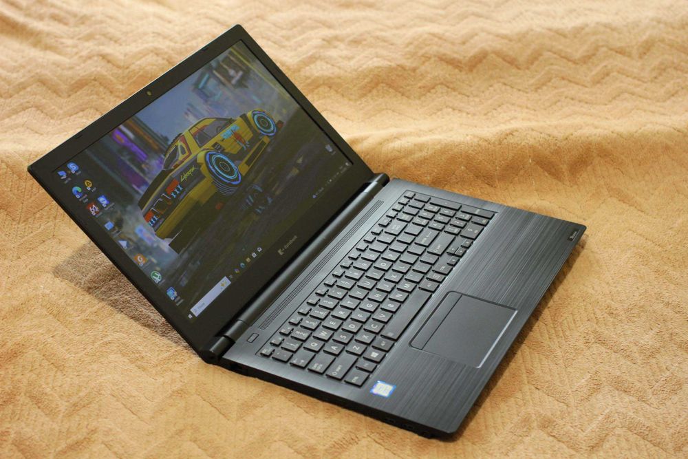 Toshiba A50-F/2020г/i7-8565 8x/Видео 2GB/16GB/SSD256/АКБ4ч/15 ips FHD