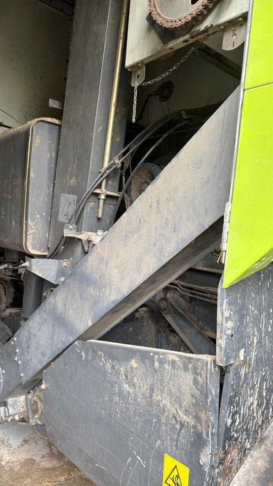 Kombajn claas Medion 310 heder 4.50 nie ( Mega,Lexion,Dominator)