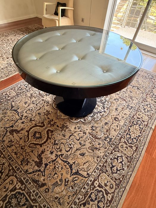 Mesa Redonda lacada preto brilho com tampo de vidro