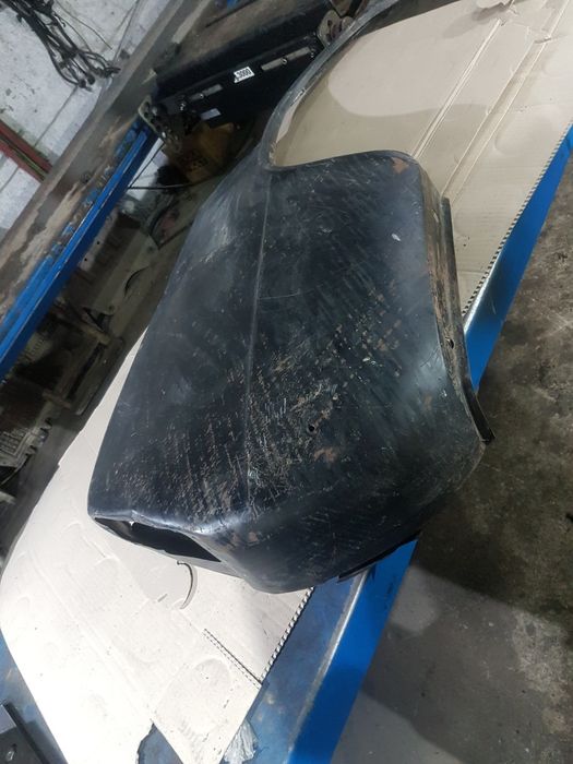 Продам крило заднє праве ваз 2102 .нове СССР.