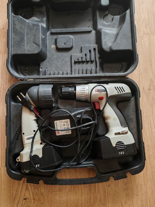 Zestaw wkrętarka +latarka