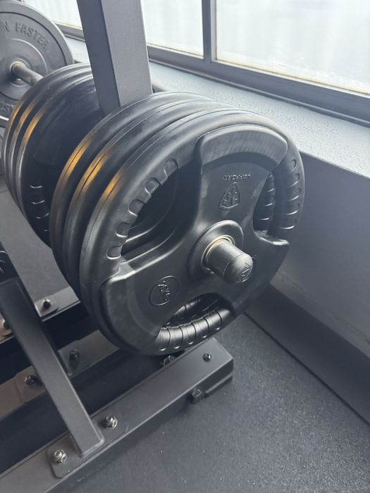 Discos de musculação e bumpers 20kg