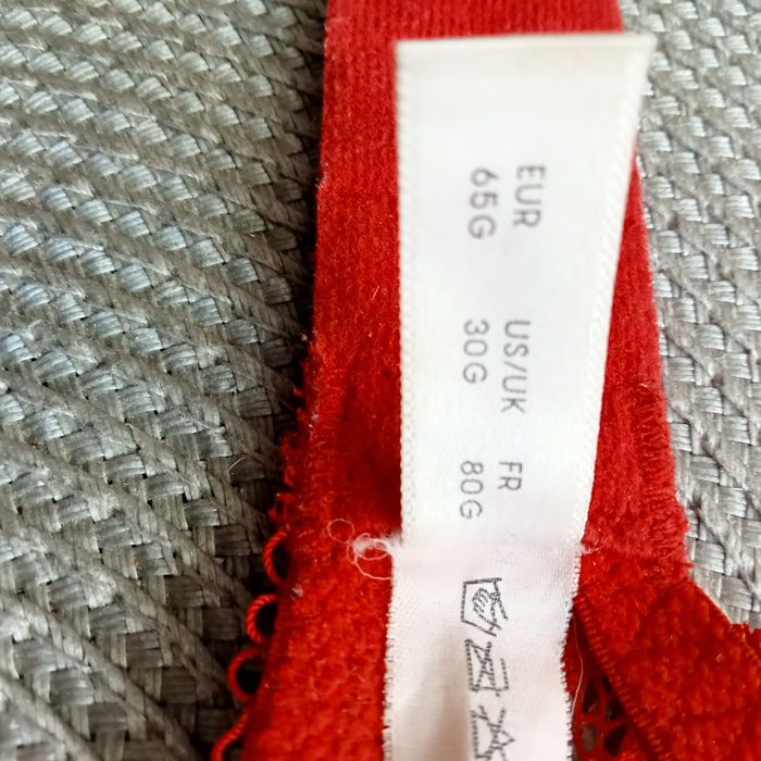 Biustonosz duży, koronkowy Change 65G