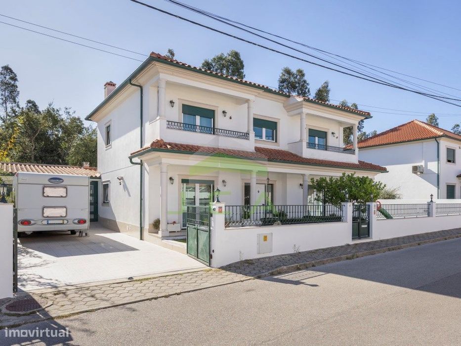 Moradia V4 nos Parceiros