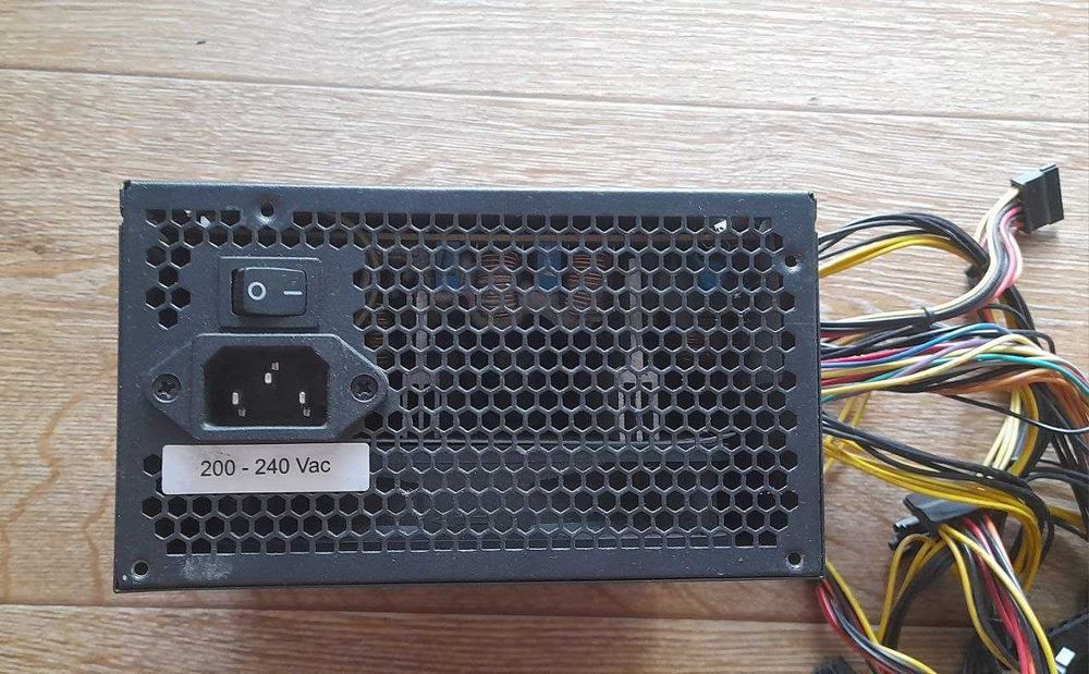 Блок живлення AeroCool VX Plus 800 RGB 800W