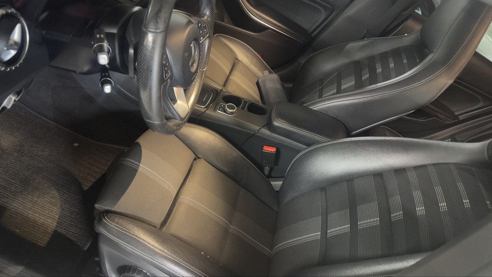 Mercedes-Benz CLA 180 AMG