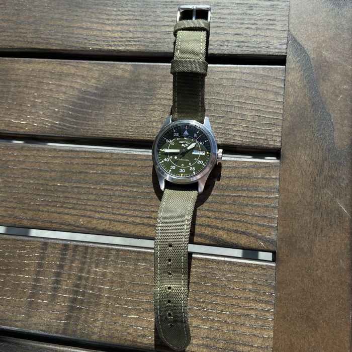 Годинник 40 мм Seiko 5 SPORTS SRPH29K1