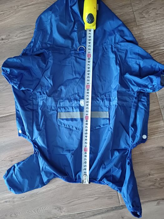 Płaszcz przeciwdeszczowy  dla pieska.