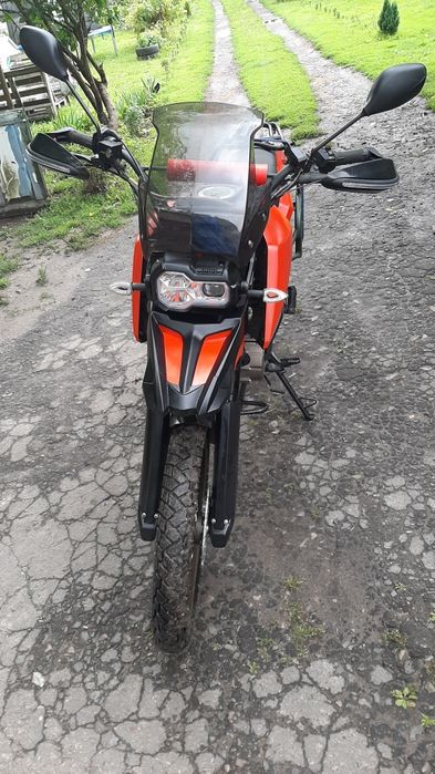 Продам мото єндуро шанрай 250 куб .