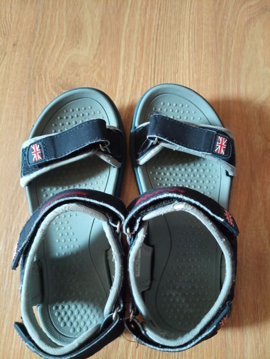 Босоніжки, босоножки для дівчаток та хлопчиків