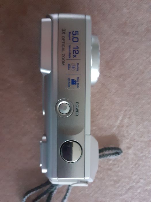 Olympus 5.0 Megapixel Camedia digital camera C-500 Zoom