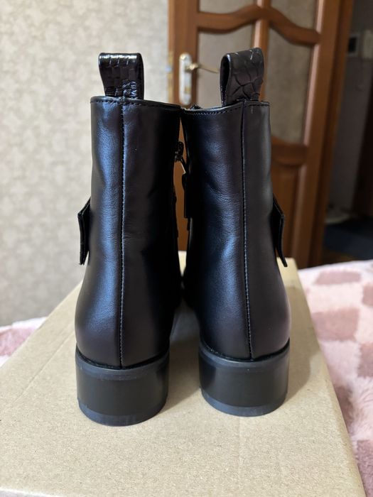 Черевики жіночі з натуральної шкіри