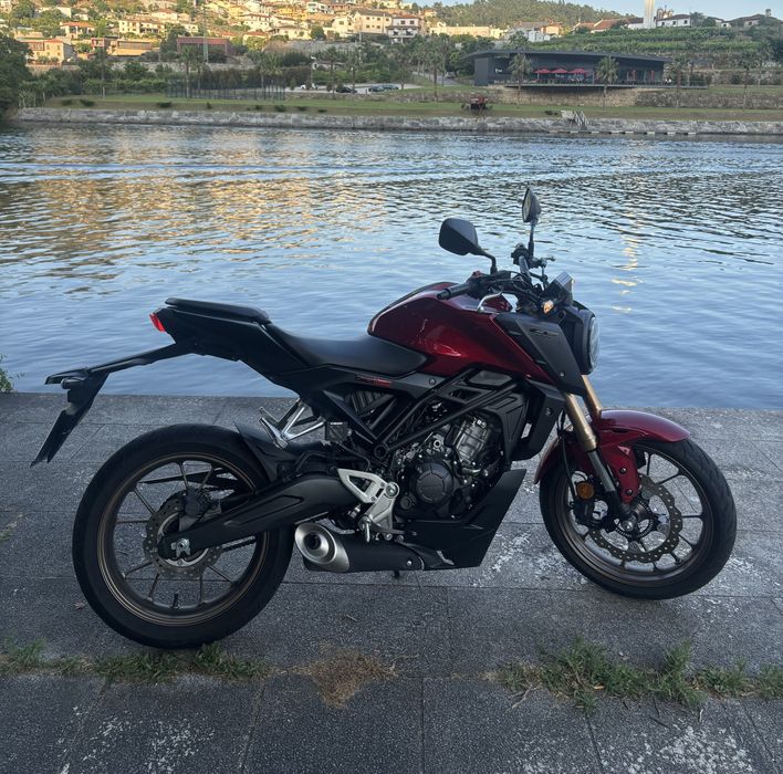 Honda CB125R 2024