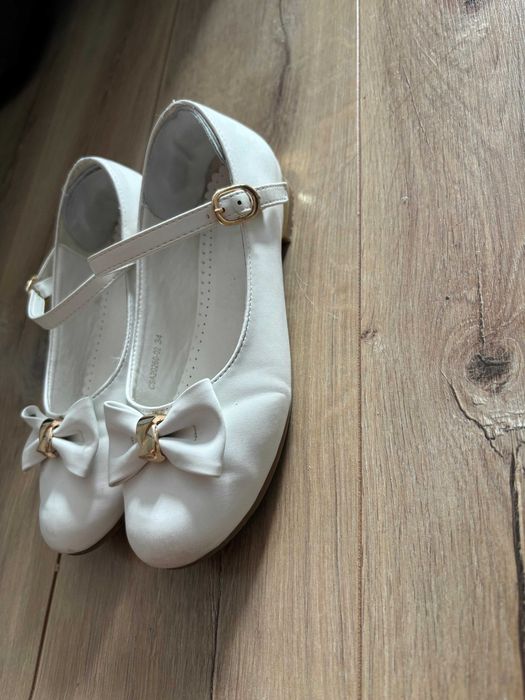 Alba na dziewczynkę 140cm, buty i bolerko