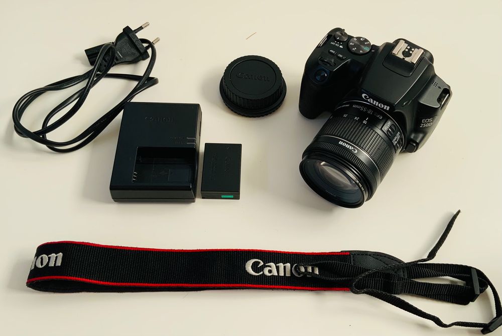Kit Máquina Fotográfica / Canon EOS 250D