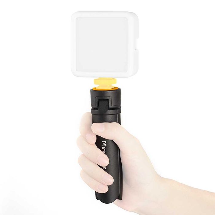 Mini statyw Minifocus ze śrubą 1/4'' do kamer sportowych i telefonów