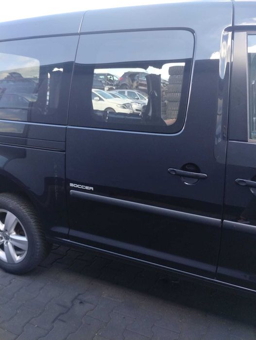 drzwi prawe prawy tył przesuwne VW Caddy III LIFT 10-15r. LC9X