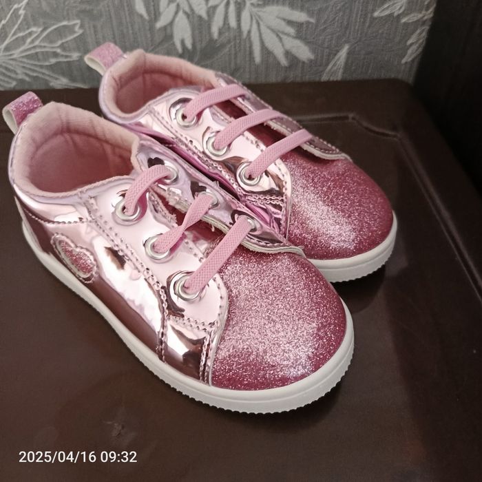 Взуття для дівчинки. Черевички для дівчинки устілка 14,5 см