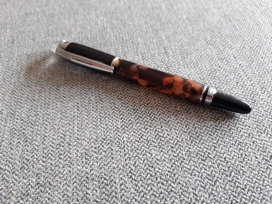 Caneta de tinta permanente MONTBLANC