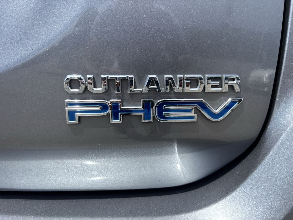 MITSUBISHI OutLander Plug-In 2018