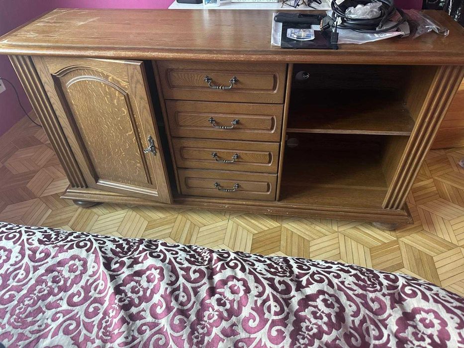 Sprzedam drewnianą komodę
