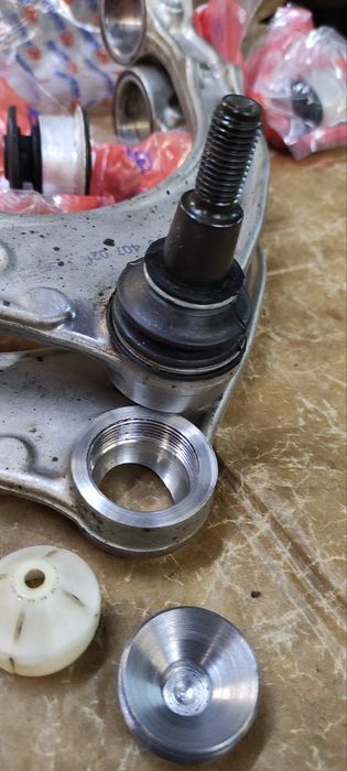 Рычаг верхний Фольксваген Tuareg NF