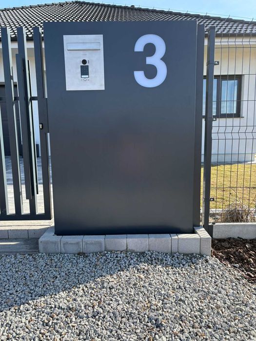 Słupek Ogrodzeniowy Premium - Mulimedialny - Multibox