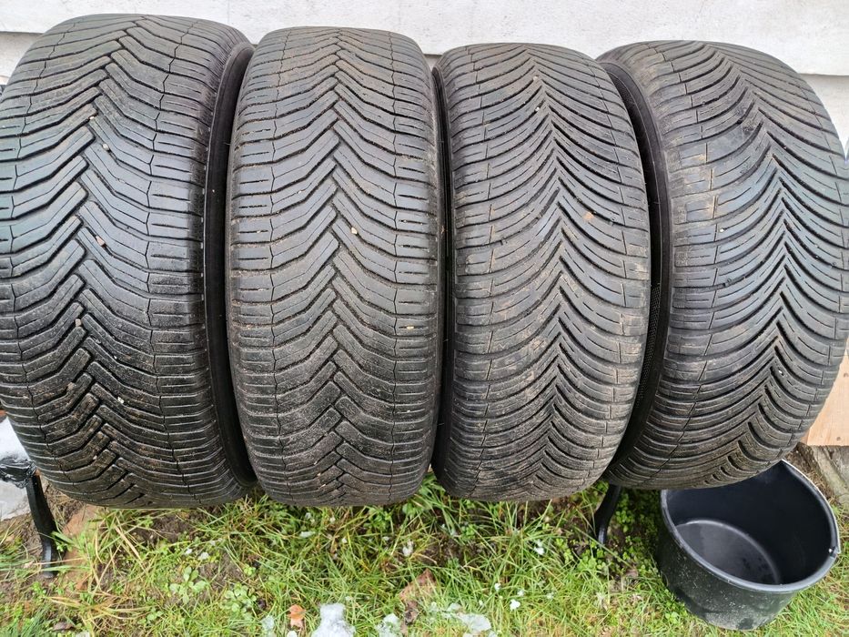 Sprzedam opony wielosezonowe
