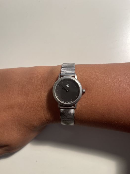 Relógio calvin Klein novo, modelo bem delicado
