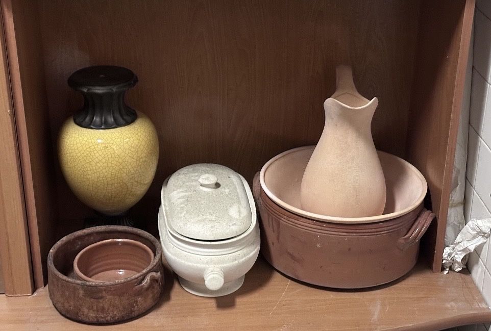 Selling unused tableware